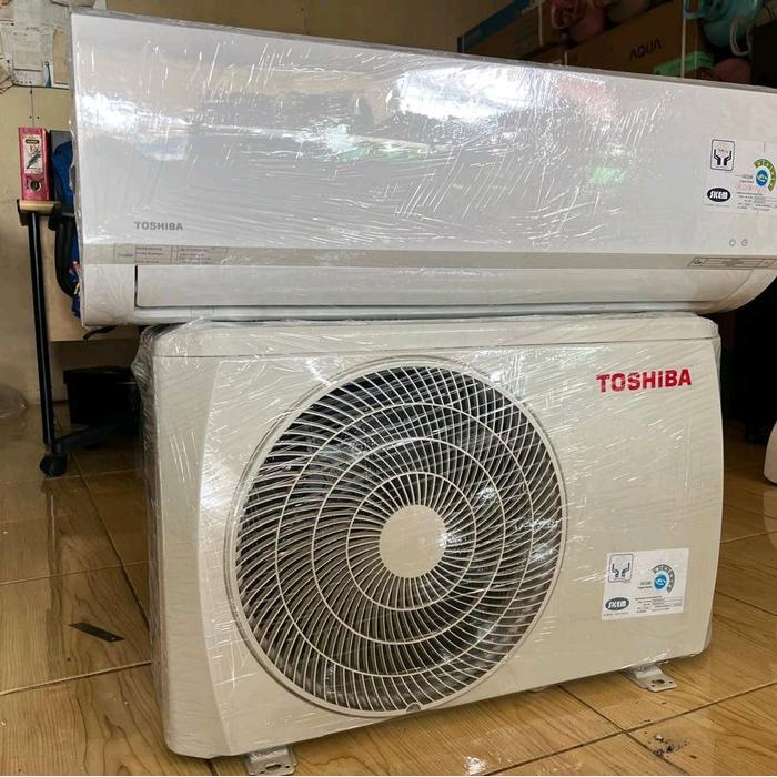 ac toshiba 1/2pk second like new R32 mulus seperti baru