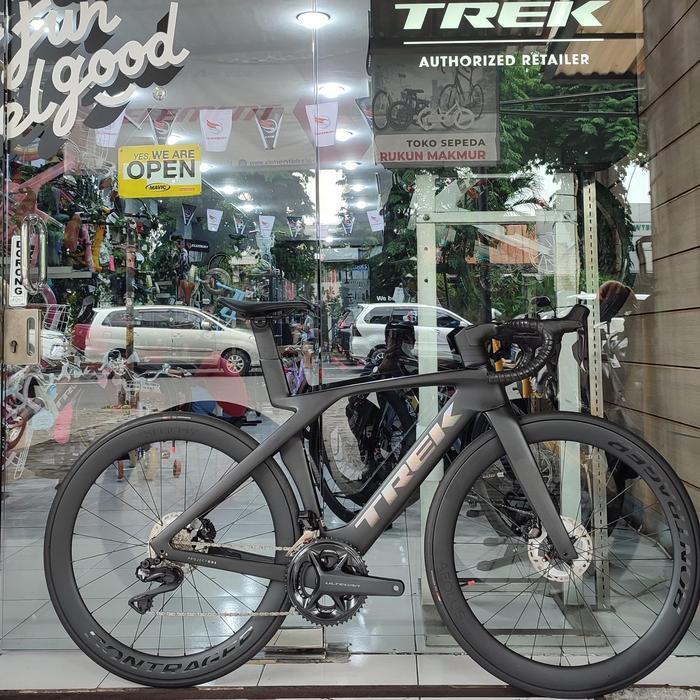 TREK Madone SLR 7 Gen 7 Project One Matte Black- Light Aero Road Bike OCLV 800 Carbon Series With Gr