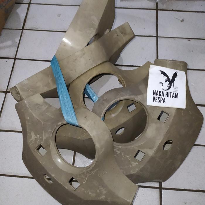 batok atas Vespa PX bahan plastik ORI ASLI Nos piaggio Chung Embos