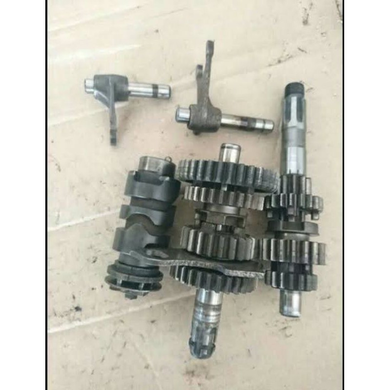 gigi gear rasio transmisi smash 110 old ori lepasan motor