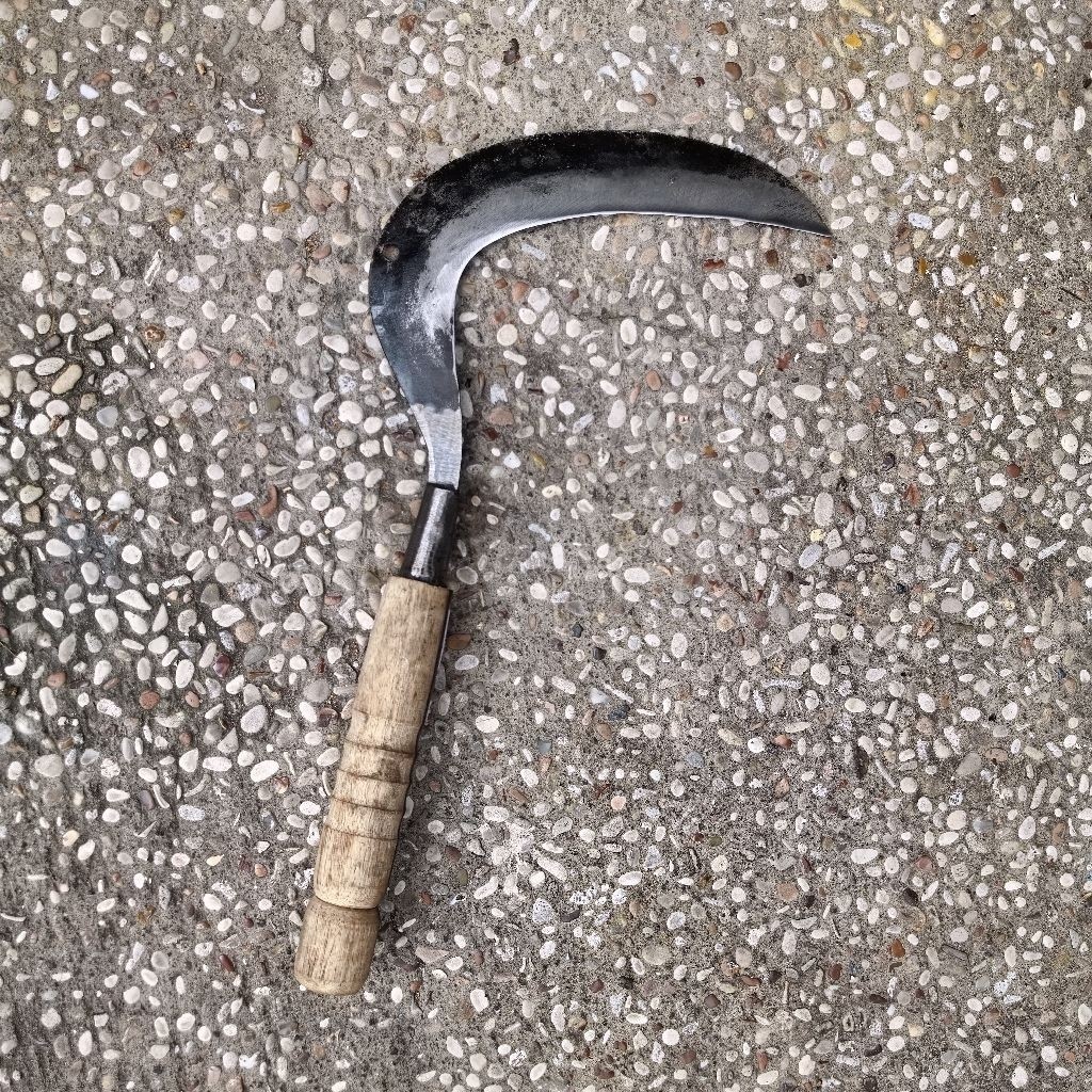 Alat arit rambanan arit rumput kecil sepuh pande tua Garansi Awet