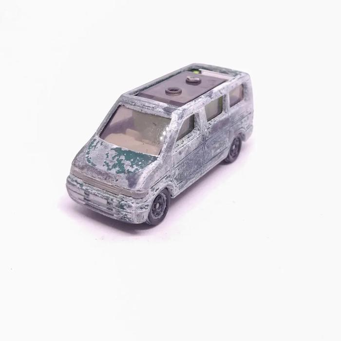 Mazda Bongo Friendee - Tomica Diecast Junk Mobil Mainan Bahan Custom 2ND