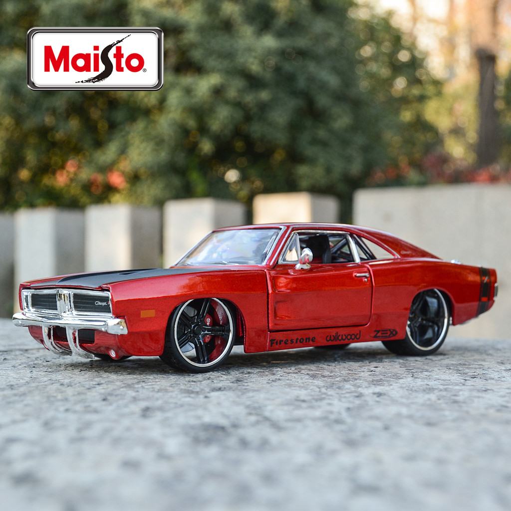 Maisto 1:24 1969 Dodge Charger R T Static e Cast Vehicles Collectible Model Car Toys