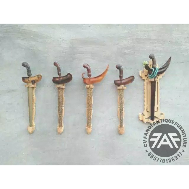 barang antik Blawong Pusaka dinding ukir Jepara FX0096 KJM