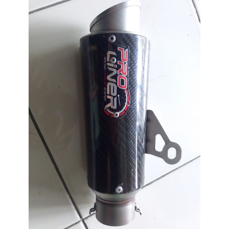 proliner Tr1R short carbon02