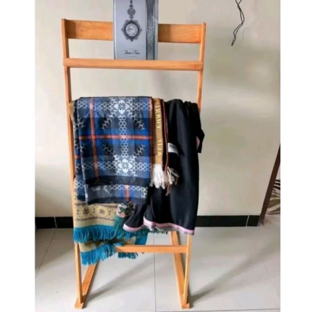 Rak Sajadah & Mukena Kayu Mahoni – Rak Sholat Minimalis Estetik / Rak Hias Multifungsi Rak sajadah b