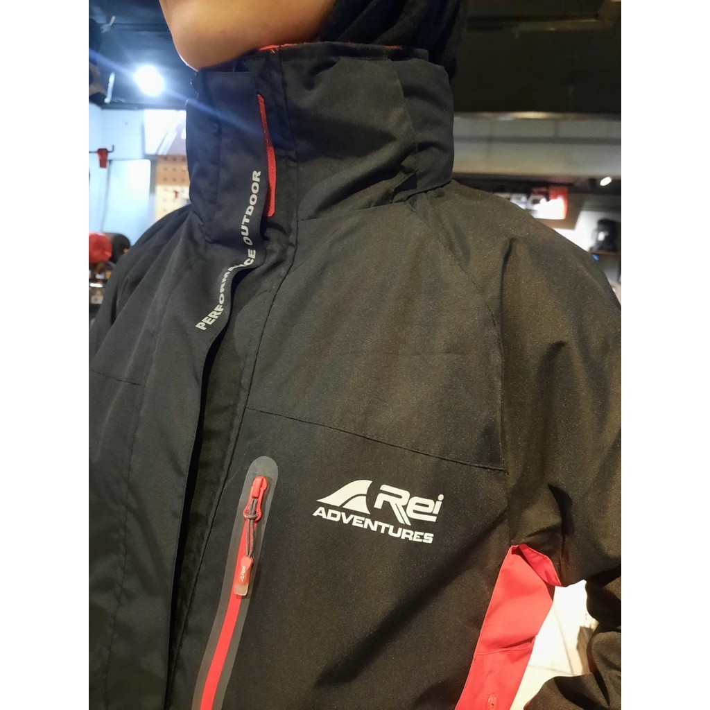 JAKET AREI MAMOTH
