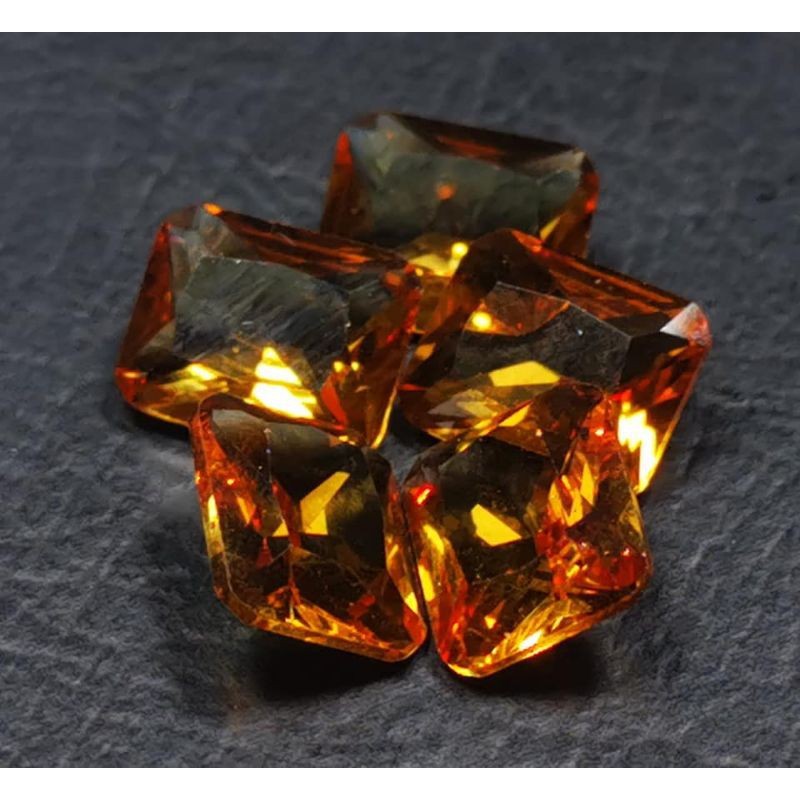 Batu permata zultanite change color