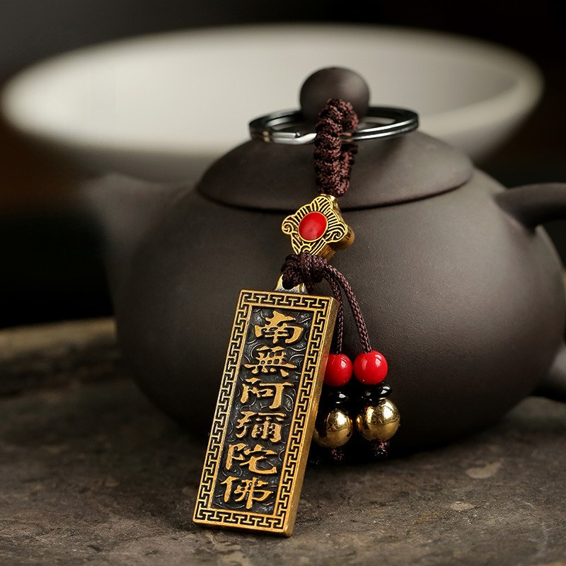 Liontin jimat kuningan, liontin kecil Nanwu Amitabha, liontin gantungan kunci mobil.