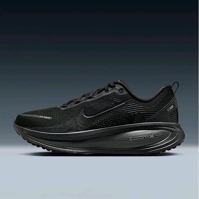 Sepatu Lari Vomero 18 Black/Dark Smoke Grey/Light Smoke Grey/Black