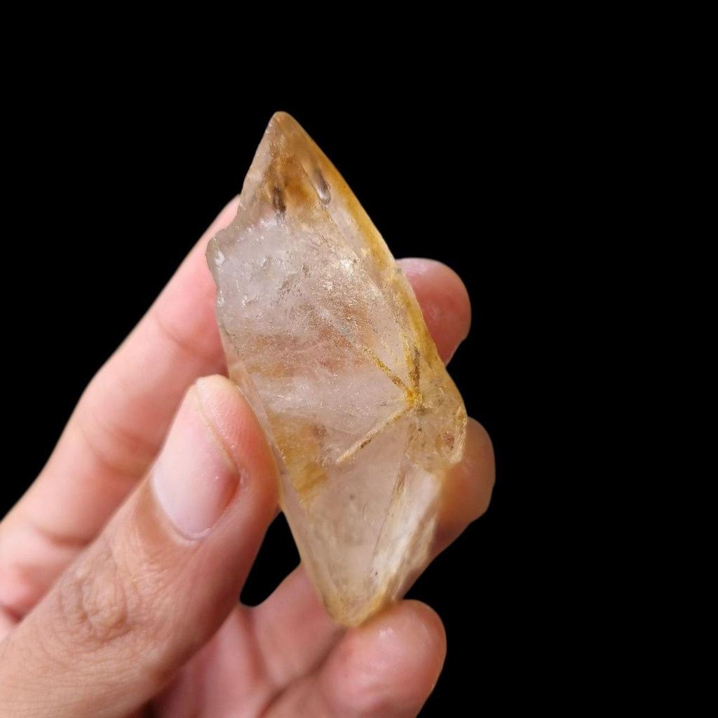 Kinyang Karang Golden Earth - Garden Quartz Inklusi Tanah Keemasan
