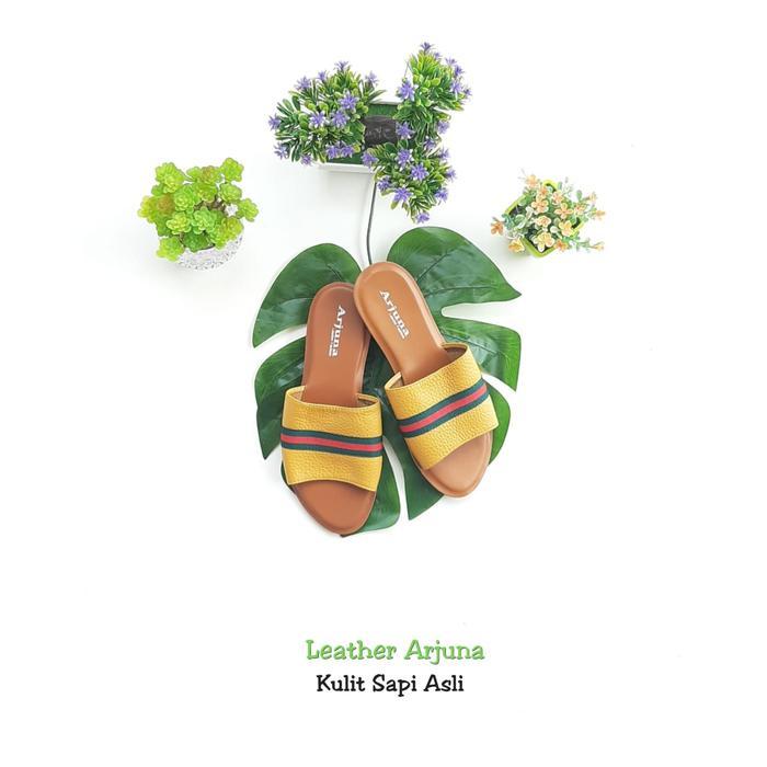 sandal flat wanita Leather Arjuna Sandal New Yuchi - Kuning, 36