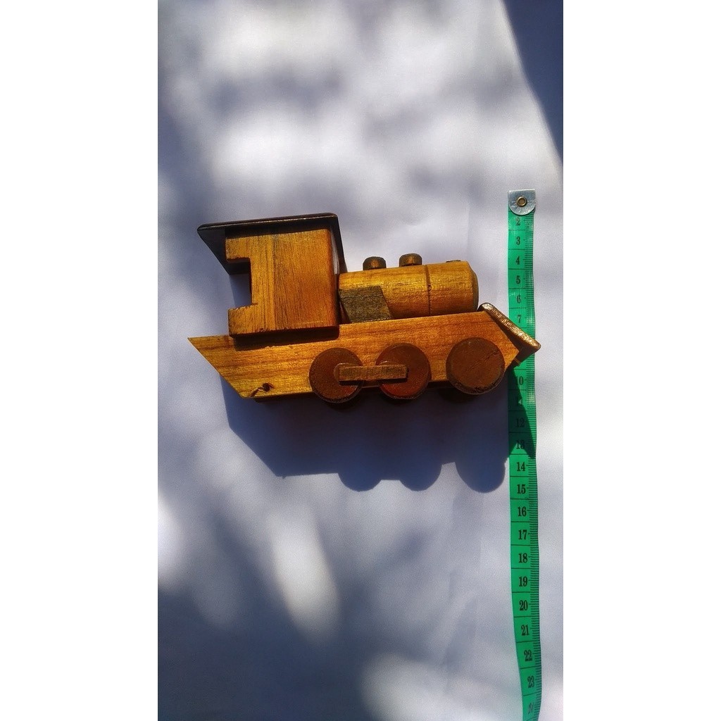 Mainan lokomotif kereta kayu pon741425