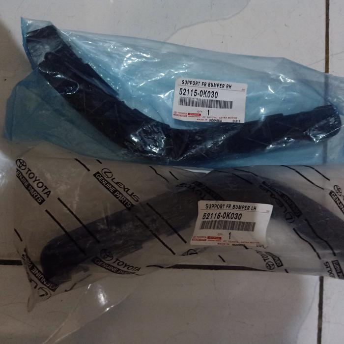 Breket Bumper bemper depan innova 2004/2011 original