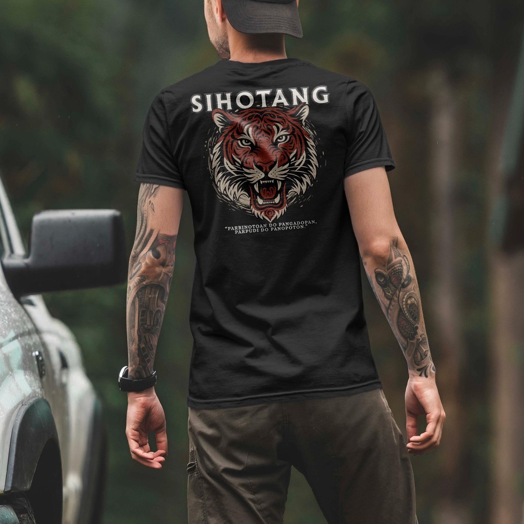 [HOT] SIHOTANG V2 Premium T-shirt Kaos Marga Sihotang "Onanzoe | Kaos Batak"