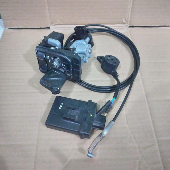 kunci kontak konci kontak vario 150 remote original