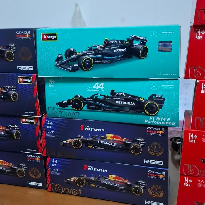 MINIATUR FERRARI REDBULL MERCEDES BENZ BURAGO F1 SCALE SKALA 1:24 ASLI WITH BOX BAWAAN PREMIUM OG QU