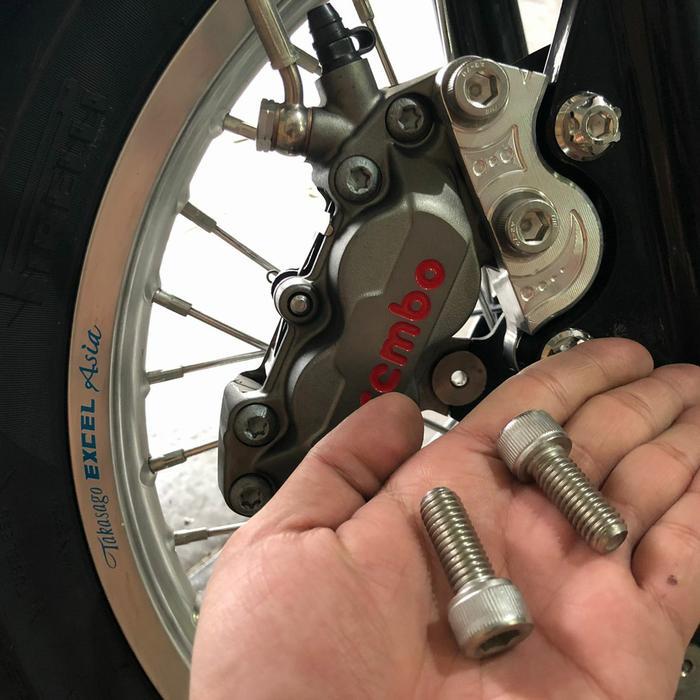 Baut kaliper brembo original drat kasar 2pc L stenlis anti karat drat