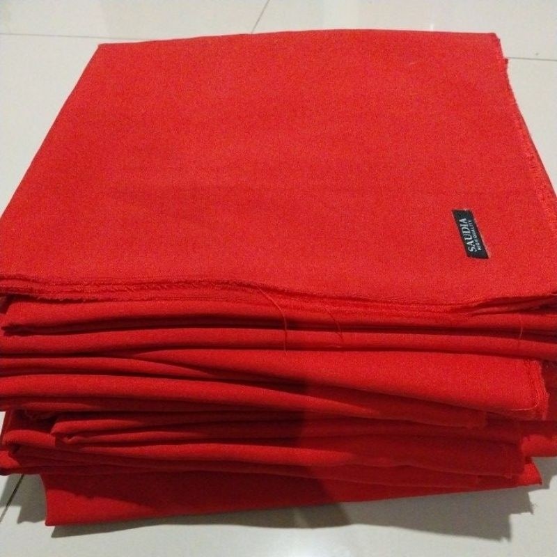 jilbab segiempat merah agustusan