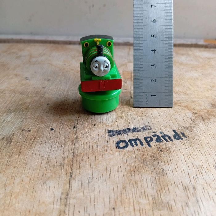 mainan kereta thomas stampel Dcast