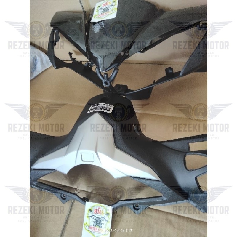 Batok set depan Honda Blade new 125 repsol