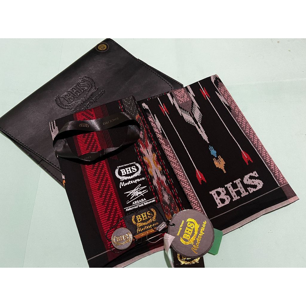 Sarung BHS Masterpiece SIF Gold M79 Hitam Merah