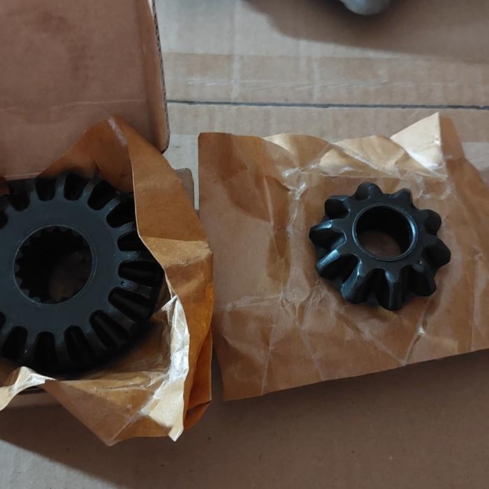 Gear Pinyon Gear Satelit Gardan Isuzu Traga ISUZU - KECIL
