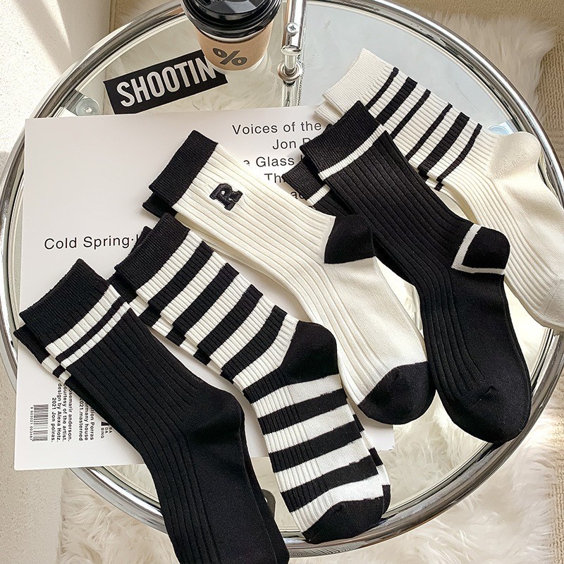 •KEDAI SALSA• KK1970 Kaos Kaki Panjang Motif Garis Garis Unisex Spandex Kaus Kaki Socks Atas Mata Ka