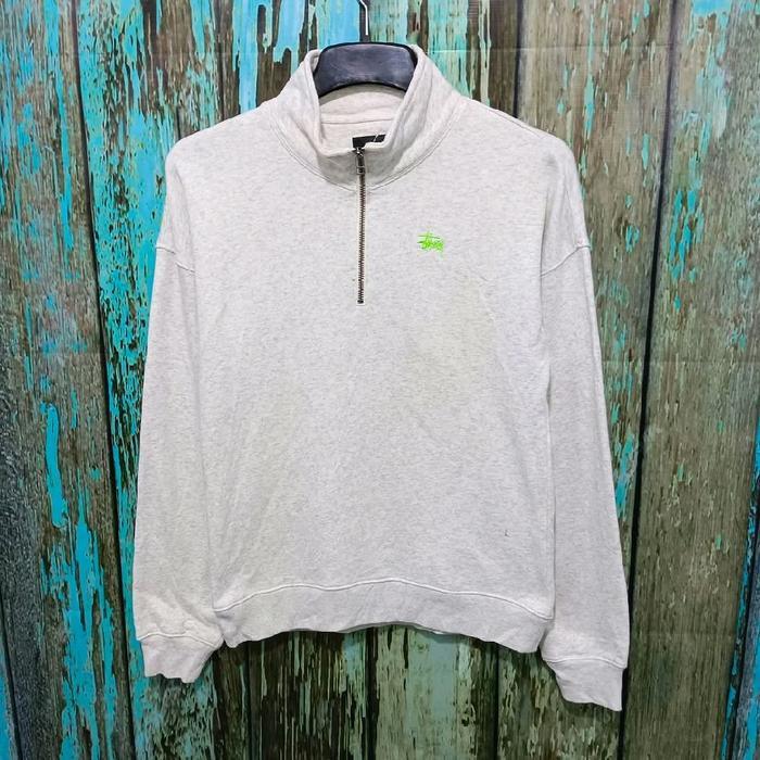 jacket TRACKTOP STUSSY bagus Size M (P 67 cm L 52 cm)