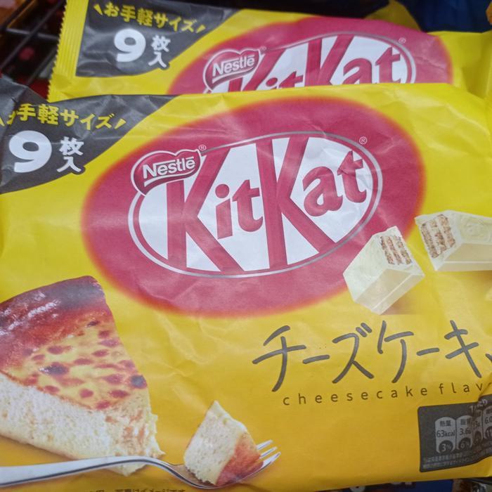 Kitkat mini cheese cake 9s / pics