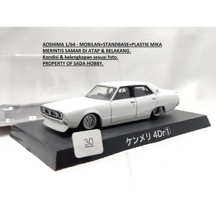 Skala 1/64 Nissan Skyline Kenmeri 4 Door Putih Aoshima Grachan