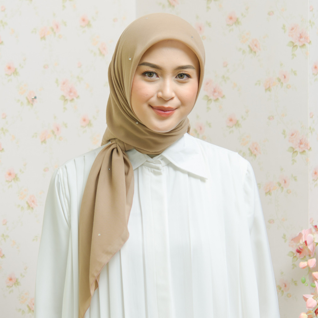 Lozy Hijab - Viona Paris Swarovski (Hijab Paris Segiempat Swarovski)