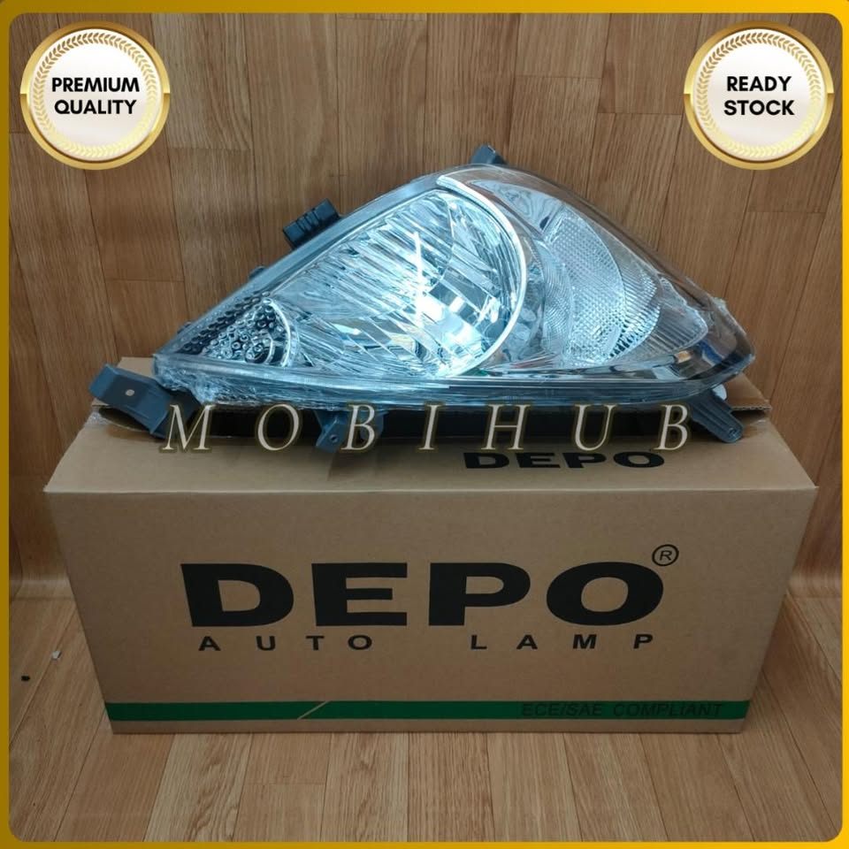 Head Lamp Lampu Depan Besar Kanan Toyota Kijang Innova 2004-2011 DEPO