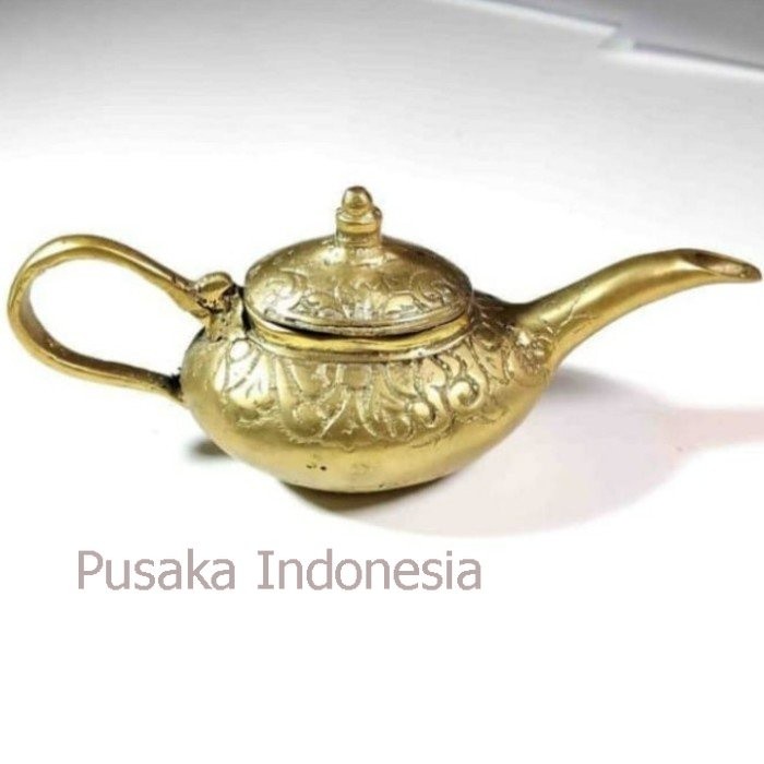 Koleksi Antik Teko Aladin Kuningan Kuno Dijamin Paling Murah Seindonesia PI766