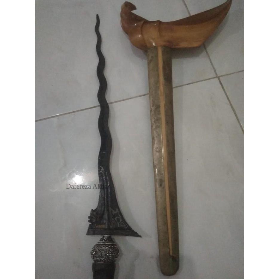 keris tombuk sengkelat sepuh naga rojo pamor banyu mili mataram KJM1122 LSP4