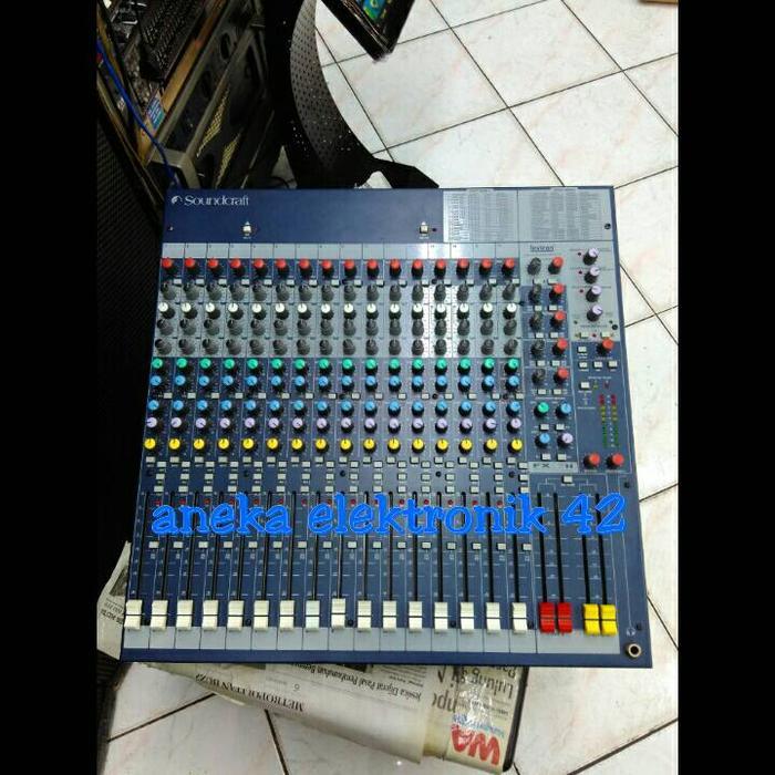 MIXER SOUNDCRAFT FX 16ii