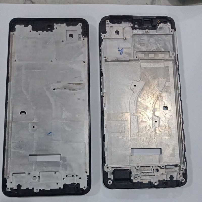 Infinix Hot 40i Midle frame tatakan lcd plastik dudukan mesin bazle casing kesing