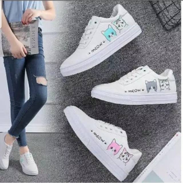 Sepatu sneakers wanita  Print Motif " Meow" Putih Size 37-40