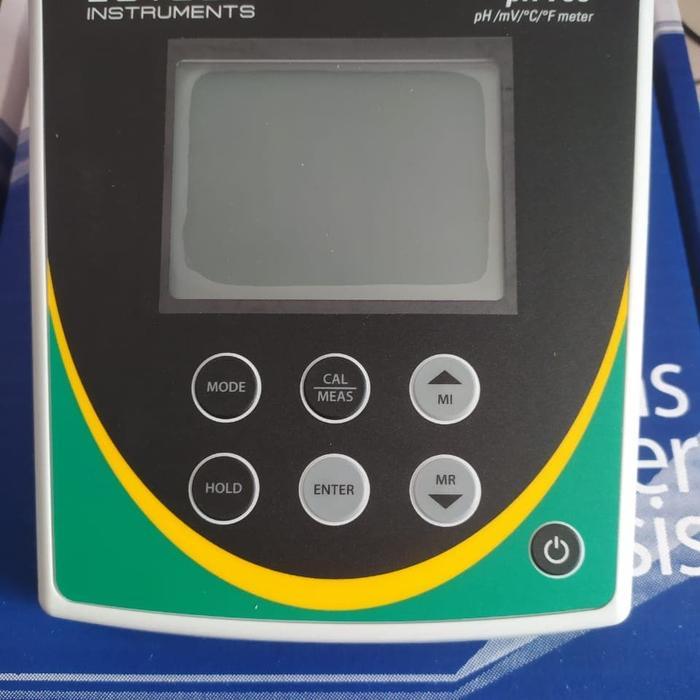 EUTECH PH 700 PH METER C/W ELECTRODE ATC PROBE Eutech PH700 Benchtop