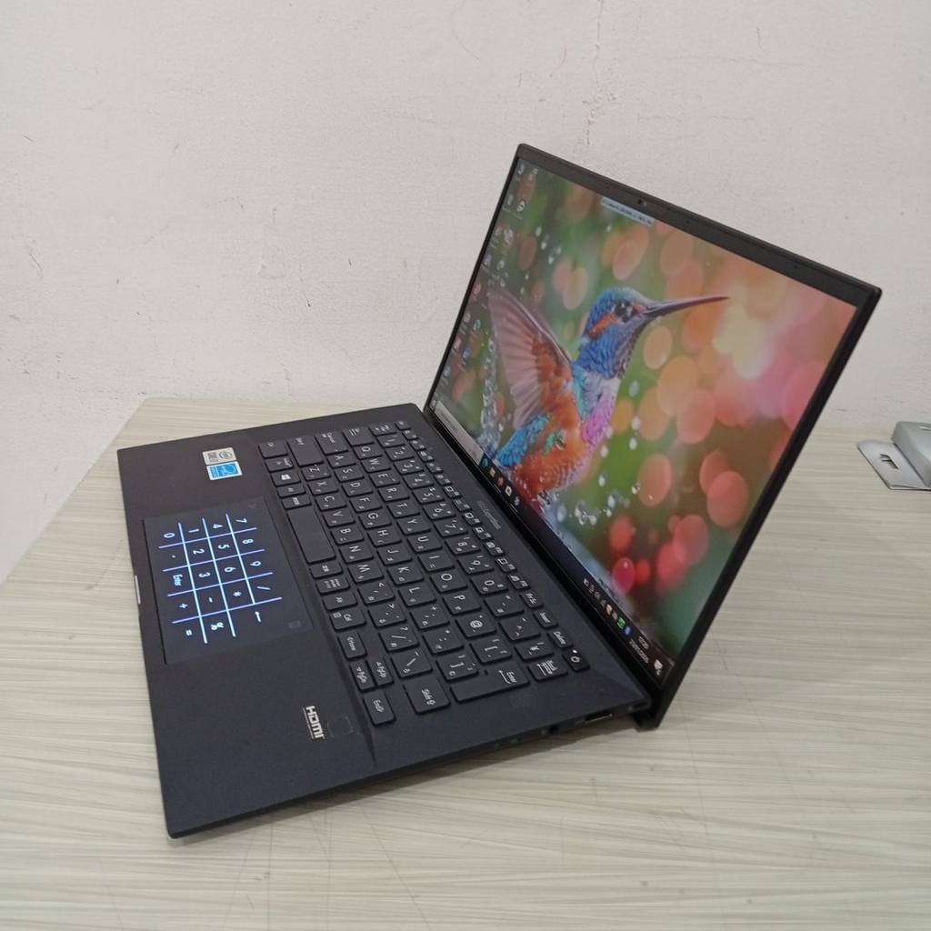 laptop  ASUS Expertbook B9450FA ssd 256Gb core i7 gen10 Ram 16Gb istimewa ringan
