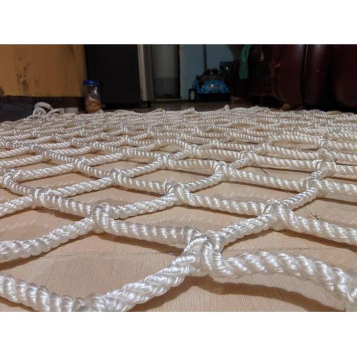 Afanzini Store jaring tali tambang nilon 12mm . jaring pengaman, jaring nilon outbond - lubang 15cm