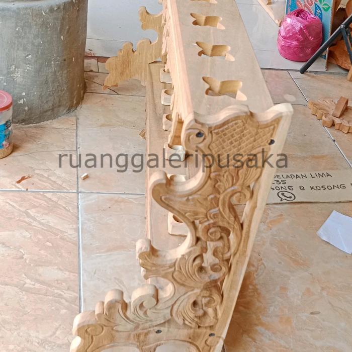 Blawong jakrak keris isi 7 jati mentahan full ukiran minimalis kanan kiri atas bawah seperti di gamb