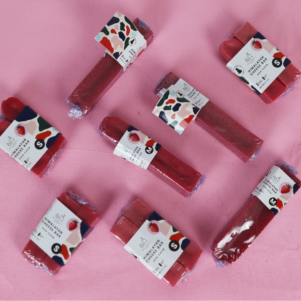 (FRESSY) [SUNNYPAWS] Miss Shirley's Choice STRAWBERRY Flavour Churpi Stick Himalayan Cheese Bar Hima