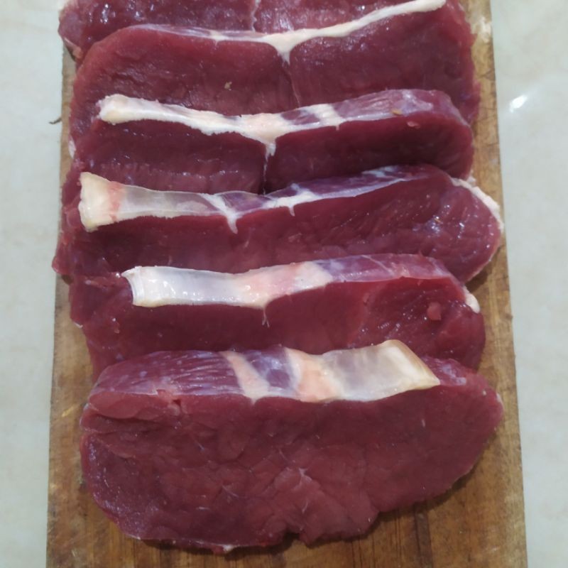 Daging Sapi Sirloin Segar / Daging Bagian Pinggang / Tanpa Lemak / Daging Sapi Lokal