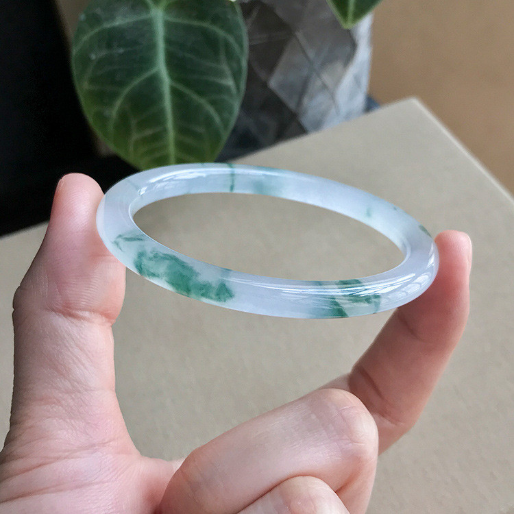 Gelang Giok Dingdang untuk Wanita Giok Es dengan Pola Bunga Gelang Giok Tipis Gelang Giok Bulat Halu