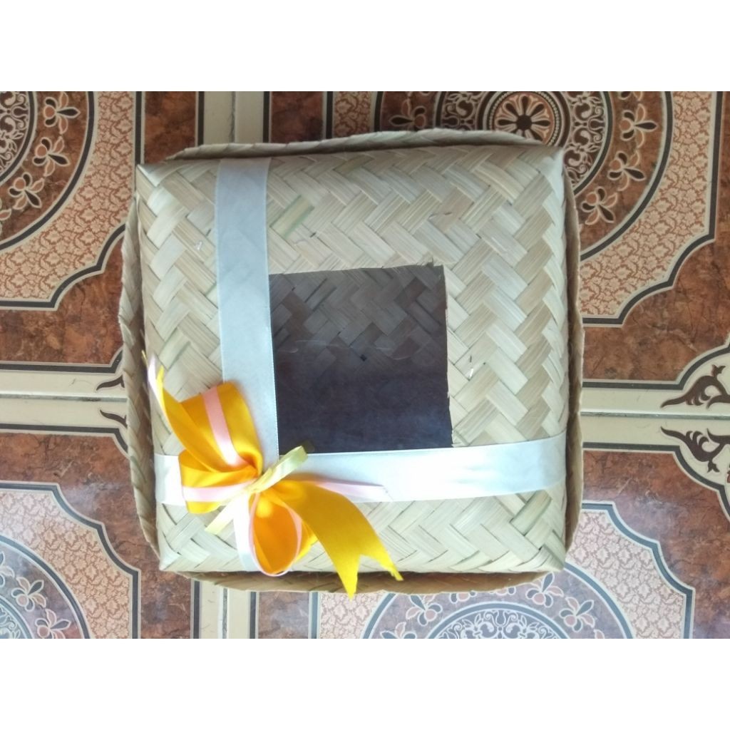 Besek Bambu Mika Hias pita  Segala Ukuran  dari 18x18 Grosir Termurah | Besek Natural Mika hias pita