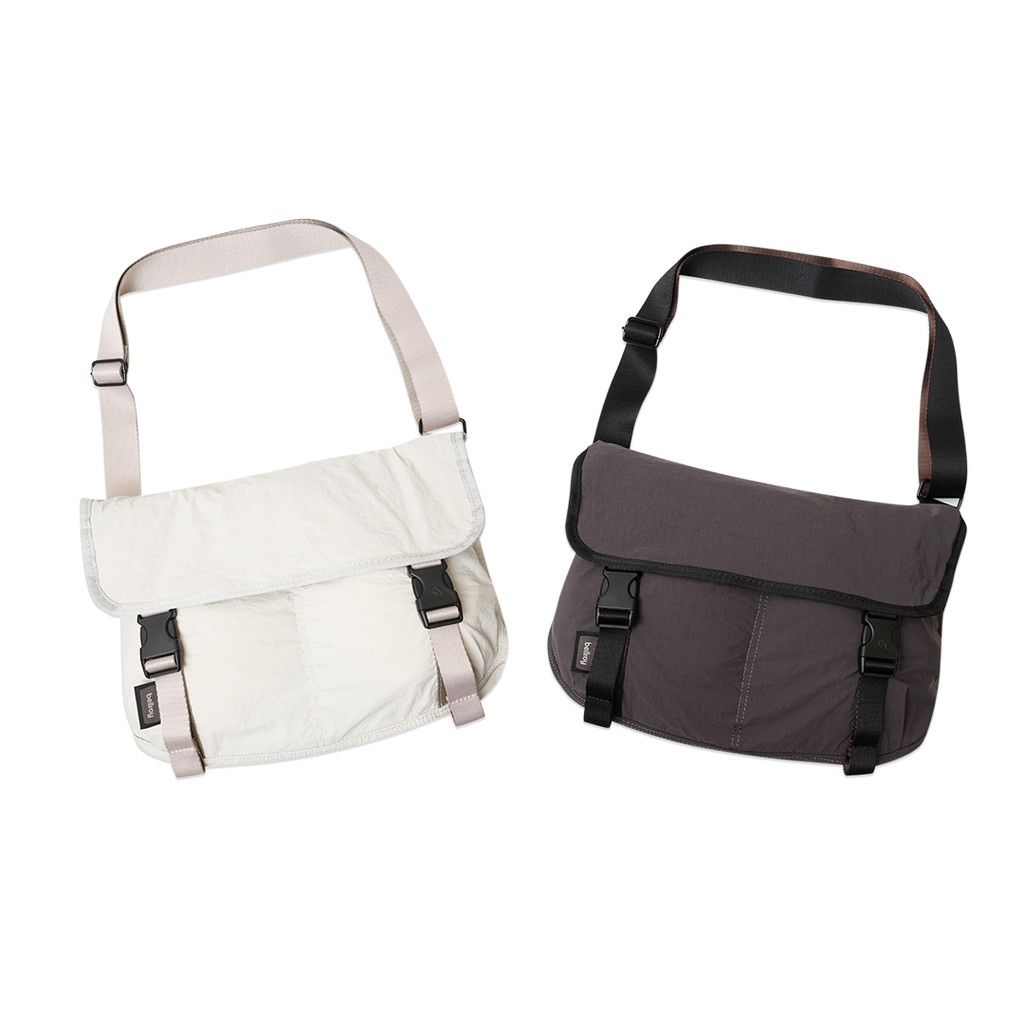BLRY Large Cinch Messenger Bag