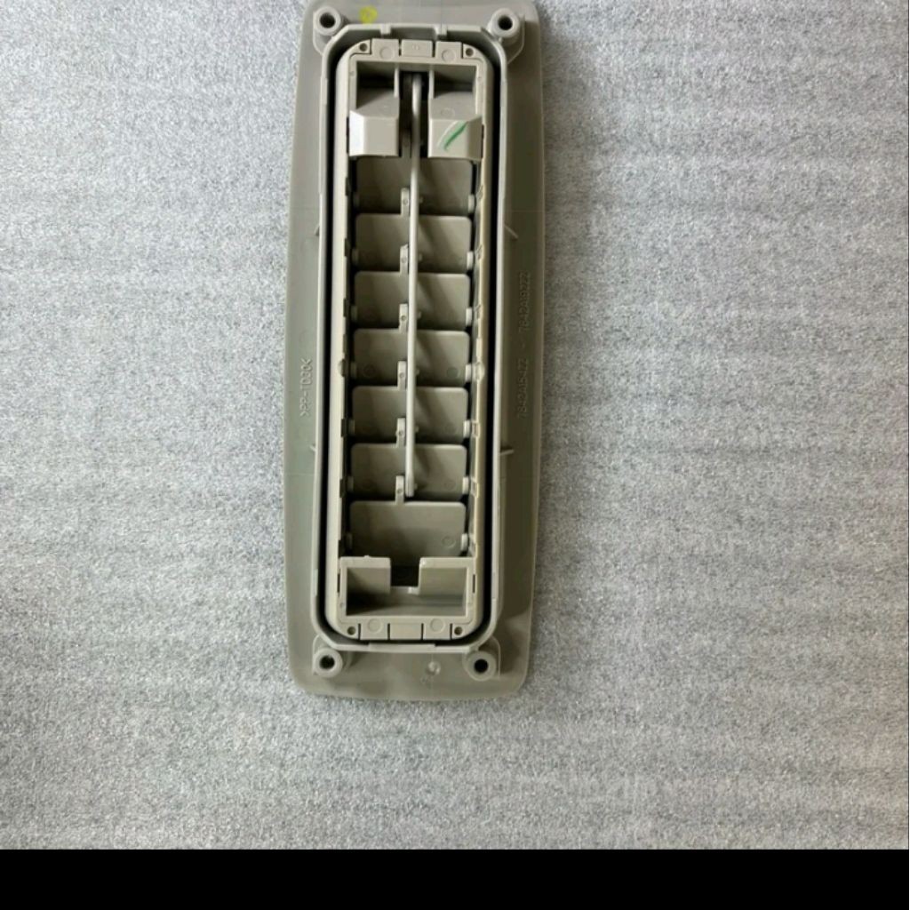 KISI AC PLAFON CABIN PAJERO SPORT 2016-2019 PENTILASI AC BELAKANG