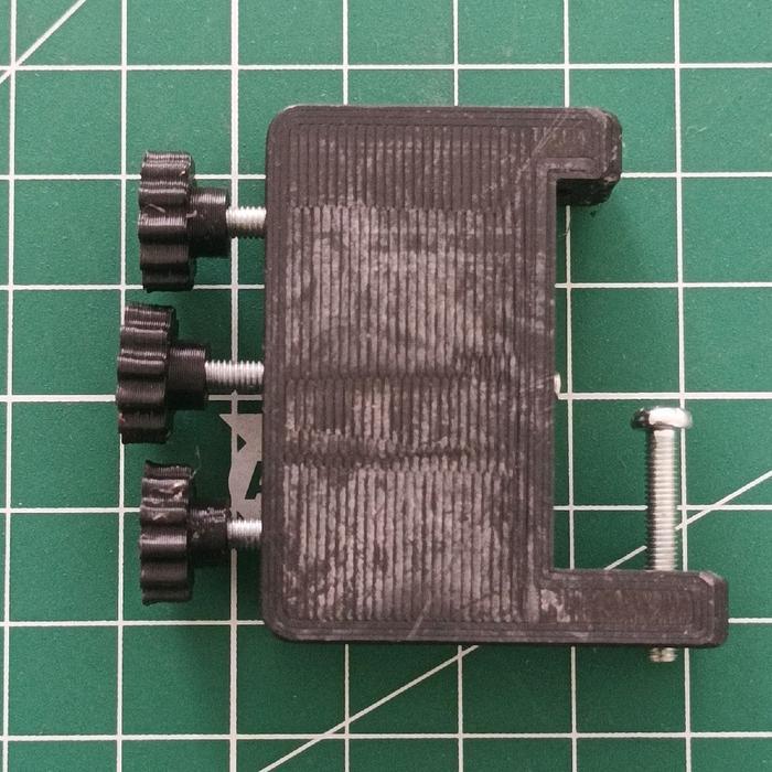 Tracker Pelurus As Tamiya