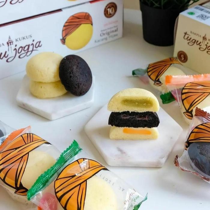 Promo Bakpia Kukus Tugu Jogja isi 10 - Brownies Coklat